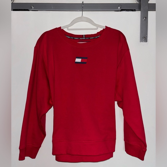 Oversized Tommy Hilfiger cotton sweatshirt in red - Picture 1 of 8